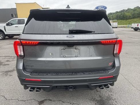 Used 2025 Ford Explorer ST AWD/4WD image 5