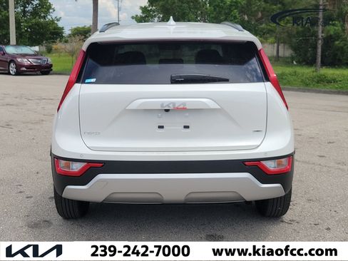 New 2026 Kia Niro EX w/ EX Premium Package FWD image 5