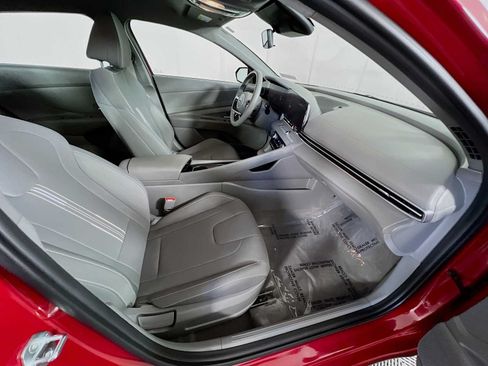 Used 2023 Hyundai Elantra SEL w/ Convenience Package FWD image 28