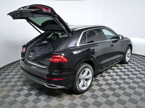 Used 2023 Audi Q8 Premium w/ Convenience Package AWD/4WD image 27