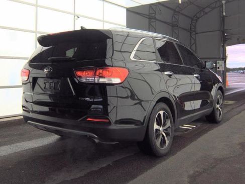 Used 2017 Kia Sorento EX w/ EX Advanced Touring Package FWD image 4