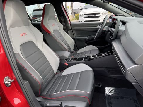 Used 2025 Volkswagen GTI Autobahn image 34