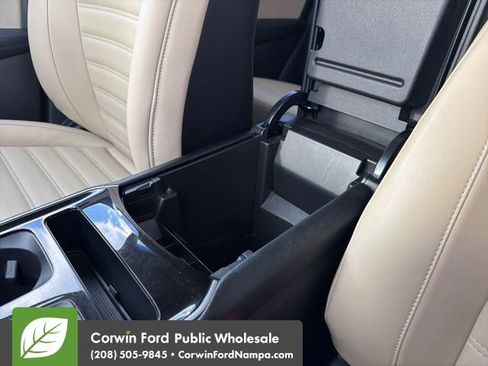 Used 2019 Ford Edge SEL w/ Equipment Group 201A image 23