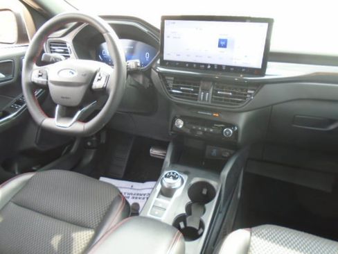 Used 2023 Ford Escape ST-Line Select w/ Tech Pack #2 AWD/4WD image 10