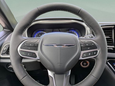 New 2026 Chrysler Voyager LX image 38