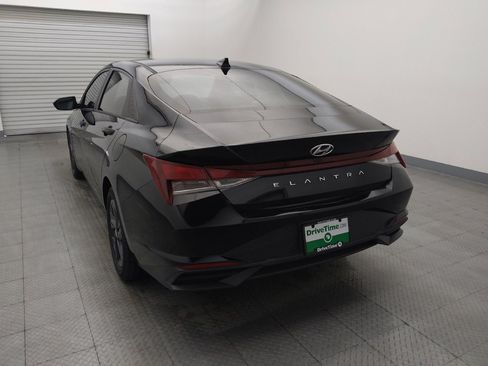 Used 2021 Hyundai Elantra SEL FWD image 6