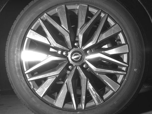 Used 2025 Nissan Altima 2.5 SV FWD image 13