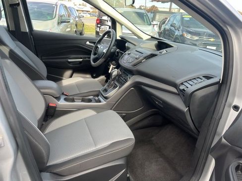 Used 2018 Ford C-MAX SE image 11