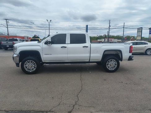 Used 2015 GMC Sierra 2500 4x4 Crew Cab w/ Snow Plow Prep Package image 11