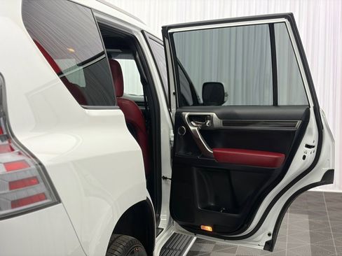 Used 2022 Lexus GX 460 Premium w/ Premium Plus Package AWD/4WD image 18