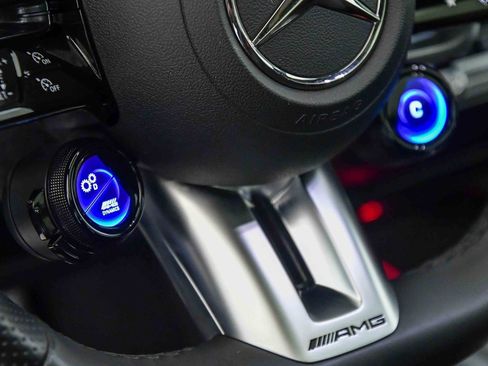 Used 2024 Mercedes-Benz GLA 35 AMG 4MATIC image 40