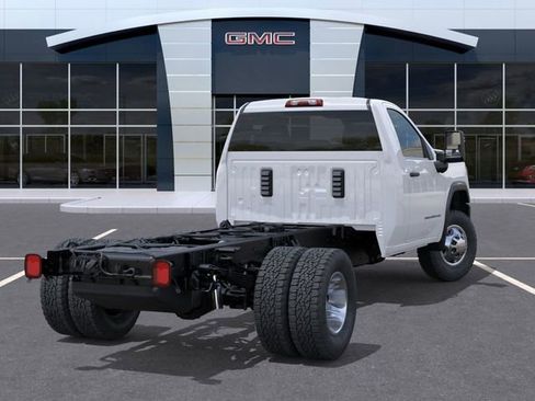 New 2026 GMC Sierra 3500 Pro AWD/4WD image 5