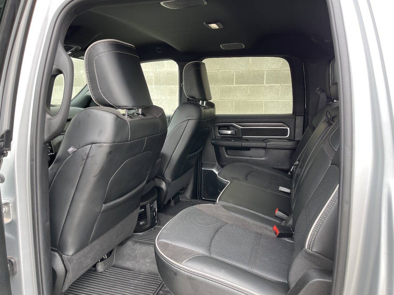 Used 2026 RAM 2500 Laramie AWD/4WD image 15