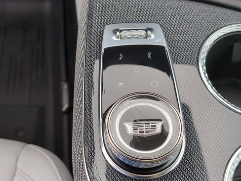 New 2025 Cadillac Optiq Sport 1 w/ LPO, Floor Liner Package image 17