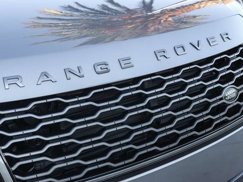 Used 2020 Land Rover Range Rover HSE AWD/4WD image 17