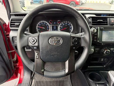 Certified 2019 Toyota 4Runner TRD Off-Road Premium AWD/4WD image 20