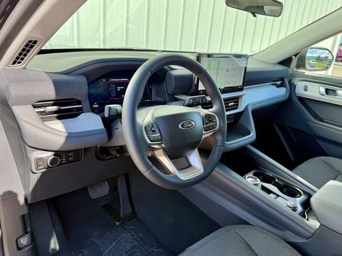 New 2026 Ford Explorer Active image 9