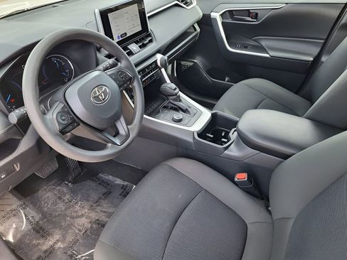 Used 2025 Toyota RAV4 LE image 14