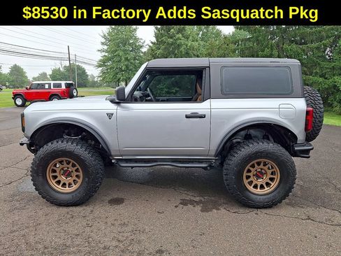 Used 2023 Ford Bronco 2-Door w/ Sasquatch Package AWD/4WD image 7