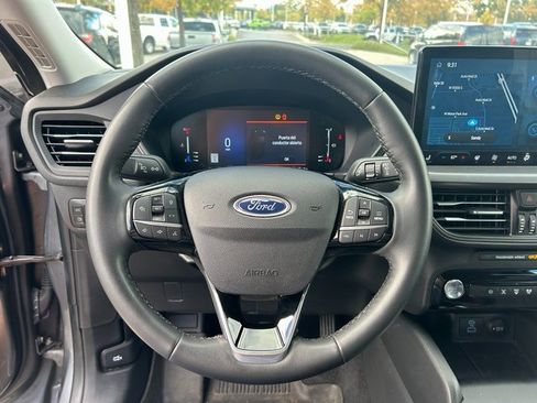 Used 2023 Ford Escape SE w/ Class II Trailer Tow Package image 20