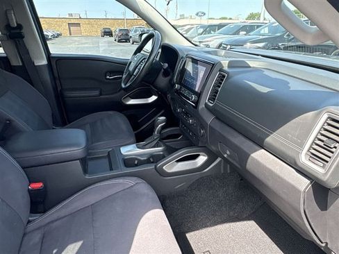 Used 2023 Nissan Frontier SV w/ SV Convenience Package RWD image 27