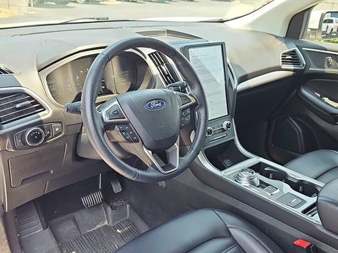 Used 2024 Ford Edge SEL AWD/4WD image 15