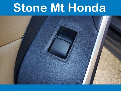 Used 2020 Toyota RAV4 LE image 13