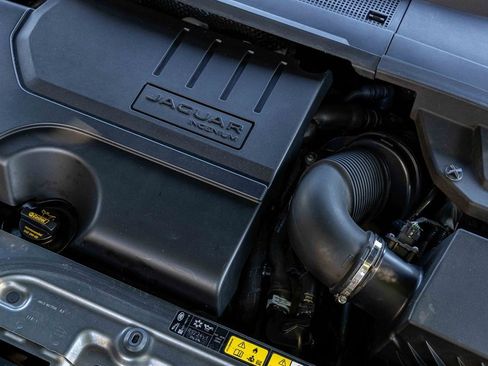 Used 2018 Jaguar E-PACE S image 29