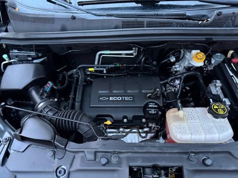 Used 2019 Chevrolet Trax LT image 6