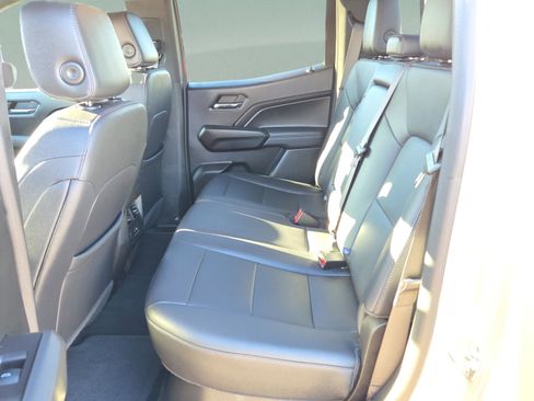 Certified 2024 GMC Canyon Elevation w/ Elevation Premium Package image 9