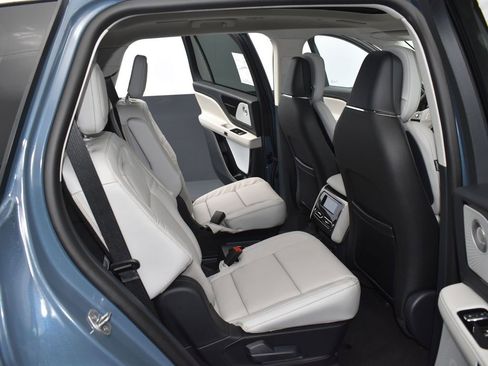 New 2026 Lincoln Aviator Reserve w/ Luxury Package image 14