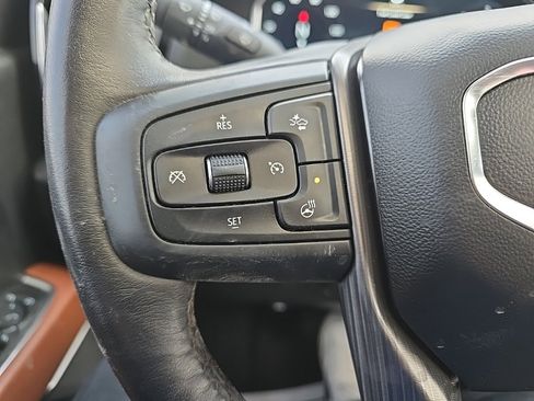 Used 2025 GMC Sierra 2500 Denali Ultimate image 17