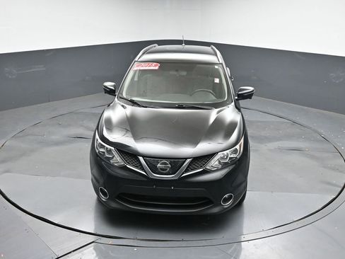 Used 2018 Nissan Rogue Sport SV w/ SV Technology Package image 38