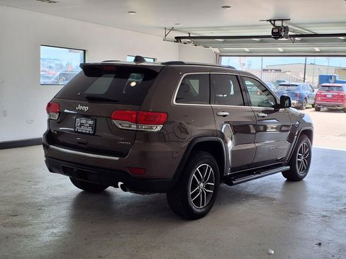 Used 2017 Jeep Grand Cherokee Limited w/ Trailer Tow Group IV AWD/4WD image 20