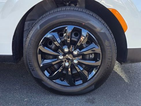 Certified 2025 Kia Soul LX FWD image 10
