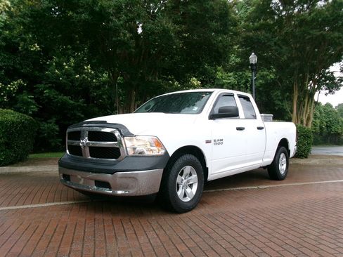 Used 2018 RAM 1500 Tradesman w/ Popular Equipment Group RWD image 1