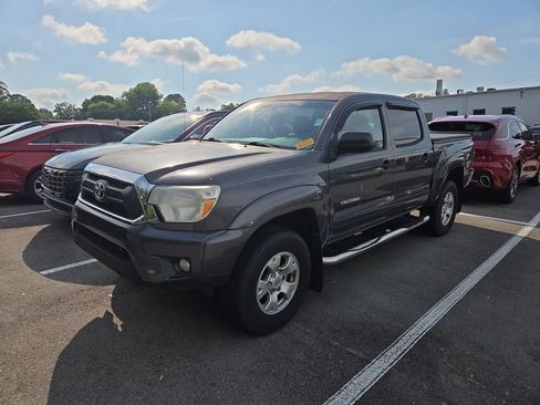 Used 2012 Toyota Tacoma PreRunner w/ SR5 Pkg RWD image 8