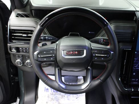 Used 2026 GMC Yukon AT4 Ultimate w/ LPO, Floor Liner Package AWD/4WD image 19
