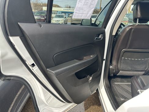 Used 2015 GMC Terrain SLT w/ Open Road Package image 21