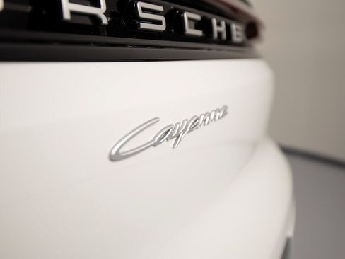 New 2026 Porsche Cayenne image 34