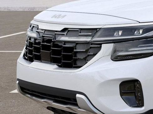 New 2026 Kia Seltos SX image 13