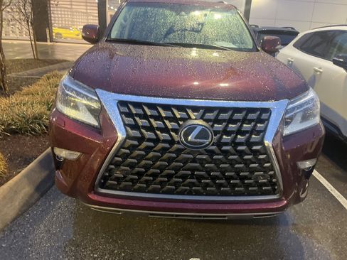 Used 2021 Lexus GX 460 Premium w/ Premium Package image 2