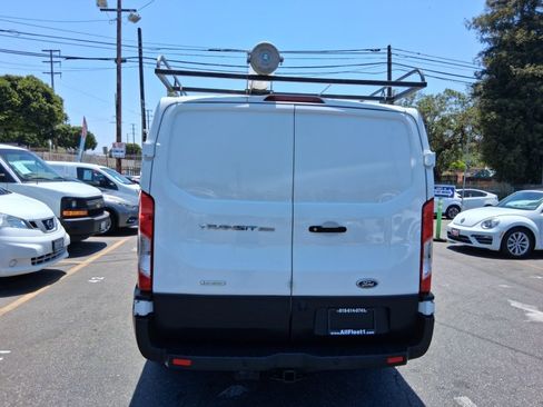 Used 2019 Ford Transit 250 130 Low Roof RWD image 5