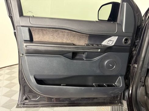 Used 2021 Ford Expedition Max Limited RWD image 13