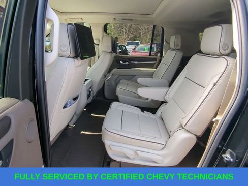 Used 2024 GMC Yukon XL Denali w/ Advanced Technology Package image 44