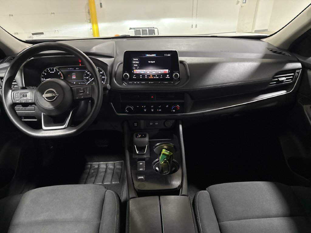Used 2024 Nissan Rogue S FWD image 10