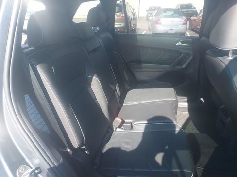 Used 2023 Volkswagen Tiguan SEL R-Line AWD/4WD image 33