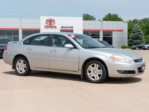 Used 2006 Chevrolet Impala LT FWD image 1