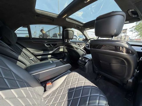 Used 2021 Mercedes-Benz S 580 4MATIC Sedan w/ AMG Line image 27