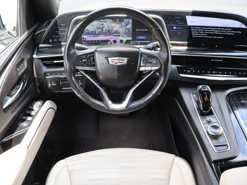 Used 2021 Cadillac Escalade Sport w/ Driver Assist Tech Package AWD/4WD image 21